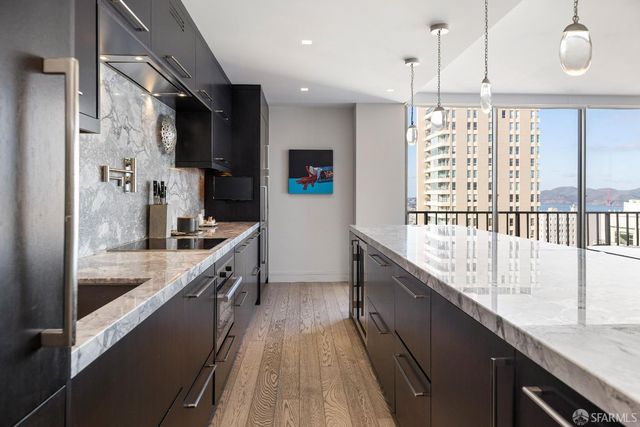 999 Green Street 1801, San Francisco, CA 94133