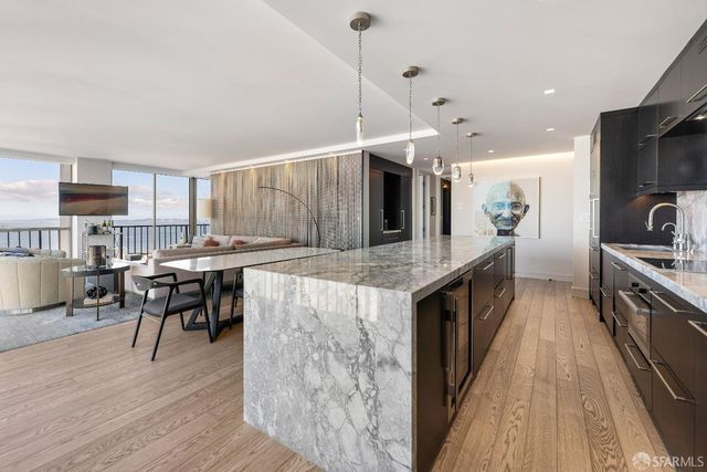 999 Green Street 1801, San Francisco, CA 94133