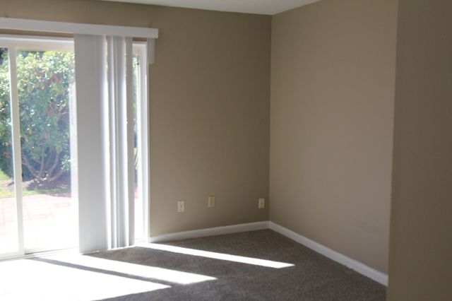14 Nancy Rd 6, Easton, MA 02375