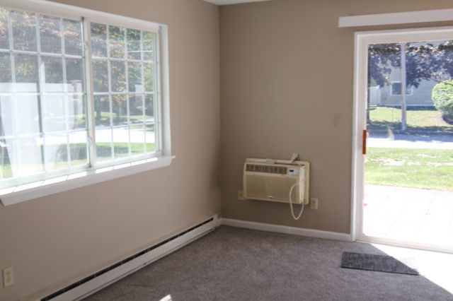 14 Nancy Rd 6, Easton, MA 02375