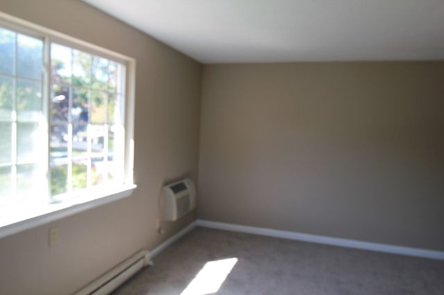 14 Nancy Rd 6, Easton, MA 02375
