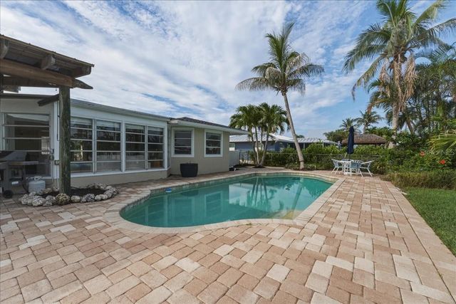 508 83RD STREET, Holmes Beach, FL 34217