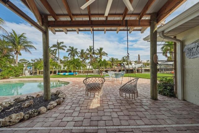 508 83RD STREET, Holmes Beach, FL 34217