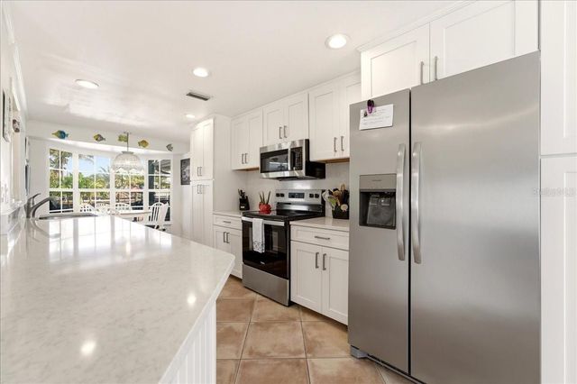 508 83RD STREET, Holmes Beach, FL 34217
