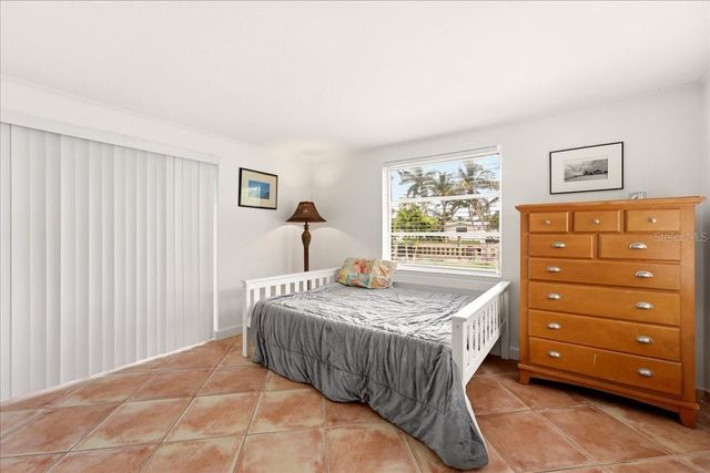 508 83RD STREET, Holmes Beach, FL 34217