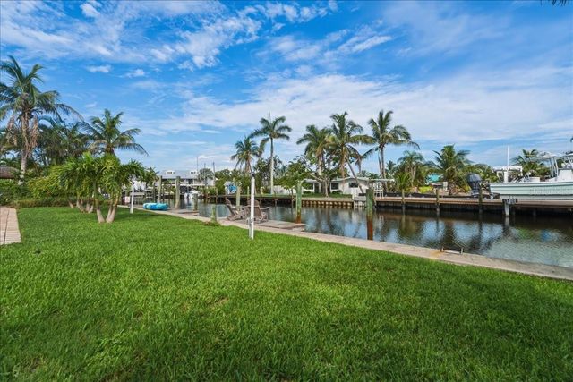 508 83RD STREET, Holmes Beach, FL 34217