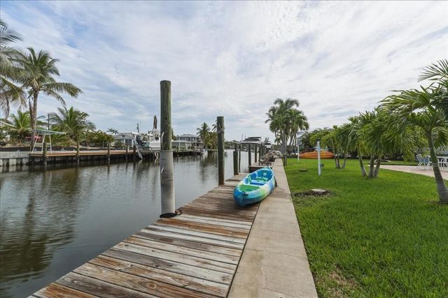 508 83RD STREET, Holmes Beach, FL 34217