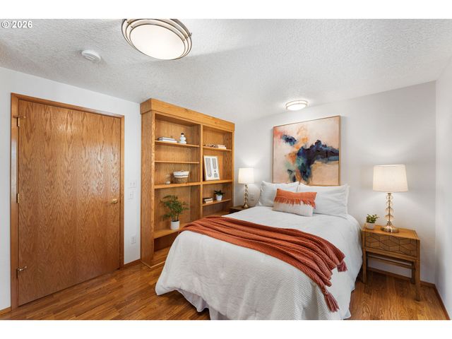 3211 Se 66TH Ave, Portland, OR 97206