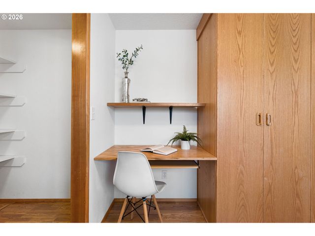 3211 Se 66TH Ave, Portland, OR 97206