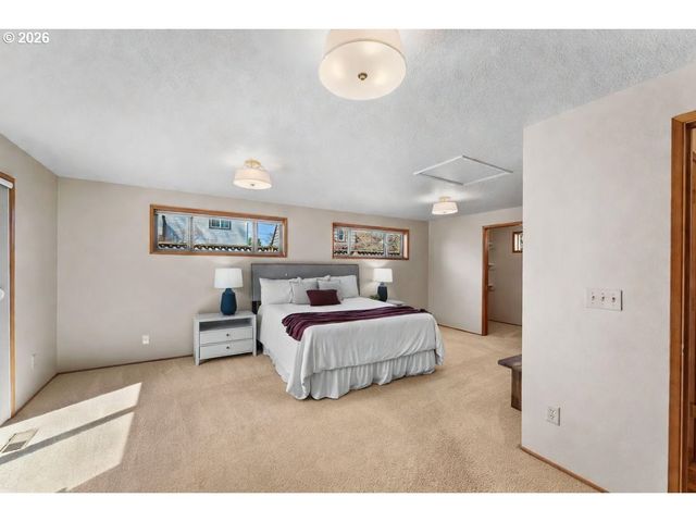 3211 Se 66TH Ave, Portland, OR 97206