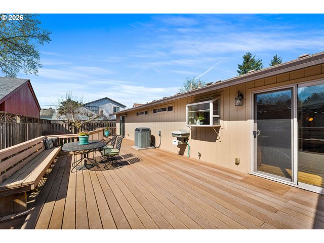 3211 Se 66TH Ave, Portland, OR 97206