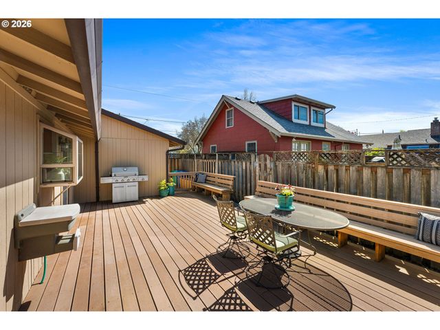 3211 Se 66TH Ave, Portland, OR 97206