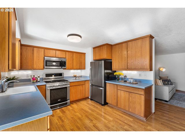 3211 Se 66TH Ave, Portland, OR 97206