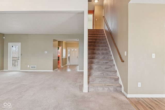 5911 Draycott Drive, Indianapolis, IN 46236