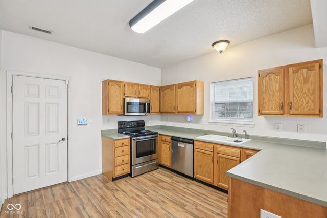 5911 Draycott Drive, Indianapolis, IN 46236