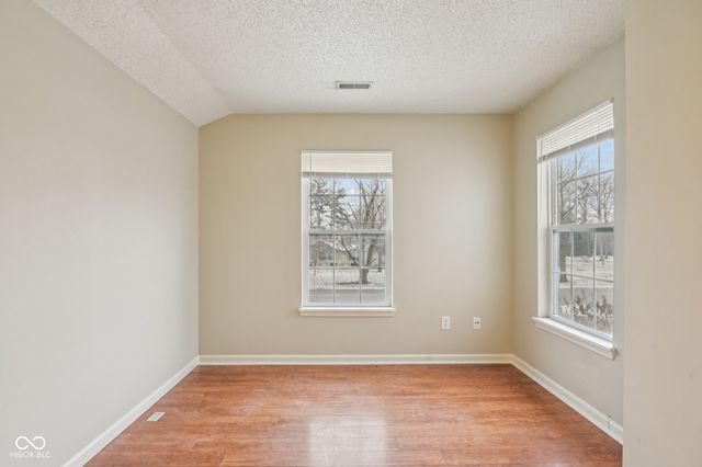 5911 Draycott Drive, Indianapolis, IN 46236