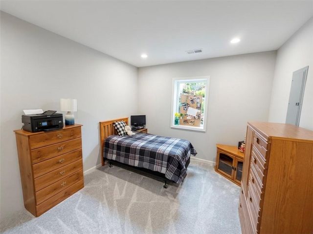 17096 W 168th Place, Olathe, KS 66062