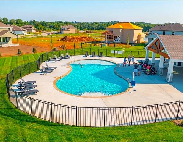 17096 W 168th Place, Olathe, KS 66062