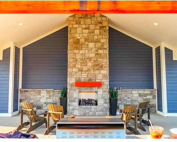 17096 W 168th Place, Olathe, KS 66062