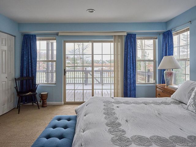 61 Lake Shore Drive W, Rock Hill, NY 12775