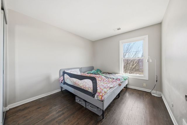 447 Thorndale Court, Buffalo Grove, IL 60089