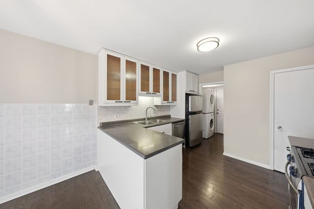 447 Thorndale Court, Buffalo Grove, IL 60089