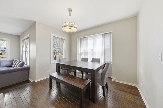 447 Thorndale Court, Buffalo Grove, IL 60089