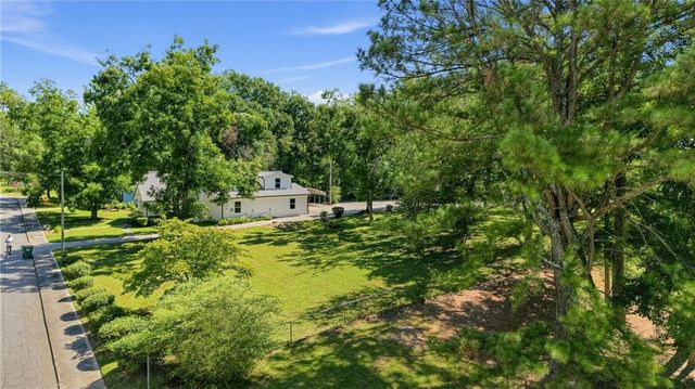 134 E 5th Street, Monroe, GA 30655
