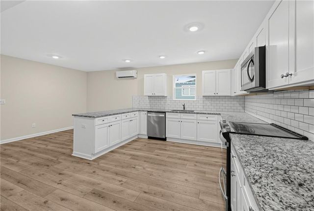 134 E 5th Street, Monroe, GA 30655