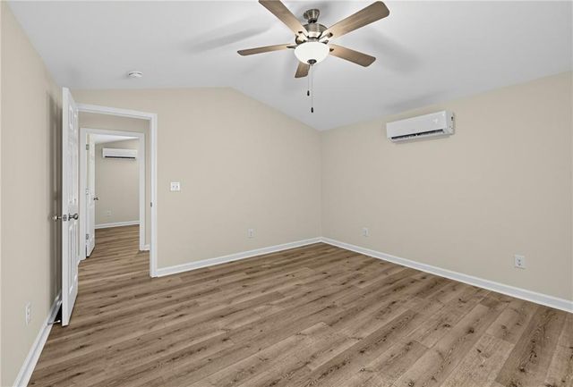 134 E 5th Street, Monroe, GA 30655