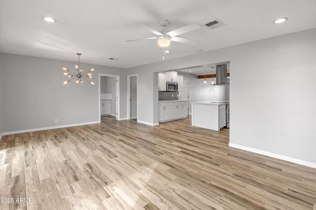 7443 E TAYLOR Street, Scottsdale, AZ 85257