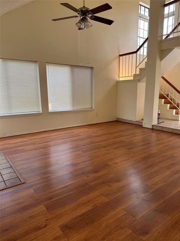 8623 Beechcrest Street, Houston, TX 77083