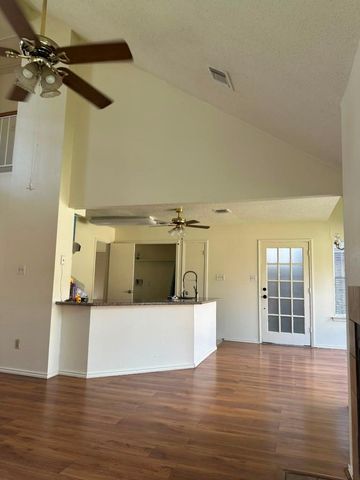 8623 Beechcrest Street, Houston, TX 77083