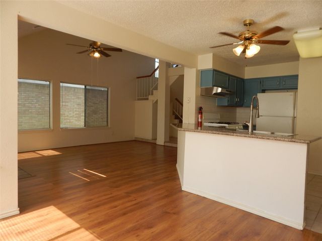 8623 Beechcrest Street, Houston, TX 77083