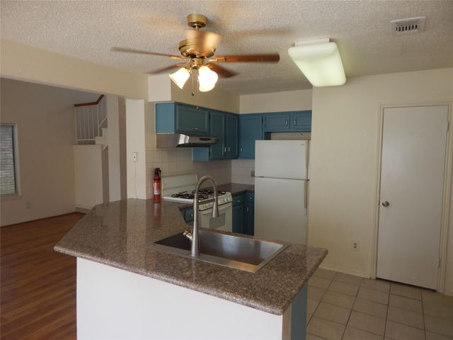 8623 Beechcrest Street, Houston, TX 77083