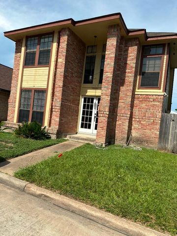 8623 Beechcrest Street, Houston, TX 77083