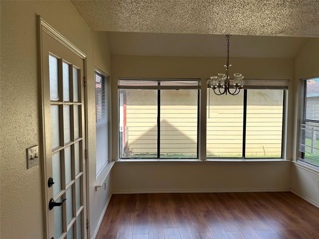 8623 Beechcrest Street, Houston, TX 77083