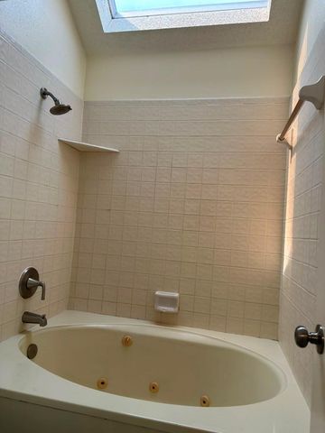 8623 Beechcrest Street, Houston, TX 77083
