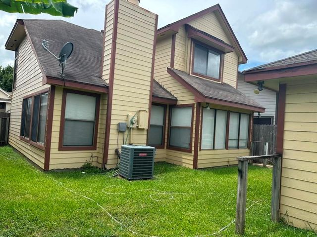 8623 Beechcrest Street, Houston, TX 77083