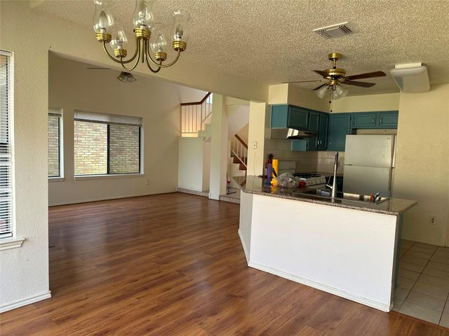 8623 Beechcrest Street, Houston, TX 77083
