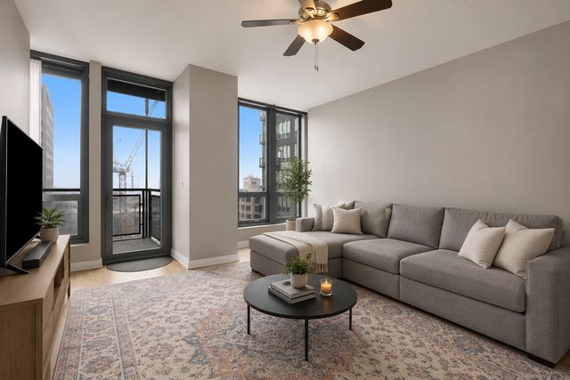 565 W Quincy Street 1317, Chicago, IL 60661