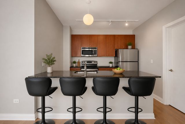 565 W Quincy Street 1317, Chicago, IL 60661