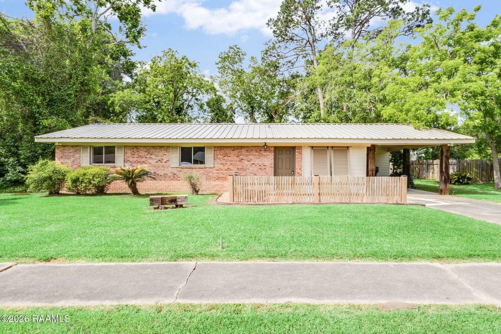 113 Maple Drive, Lafayette, LA 70506