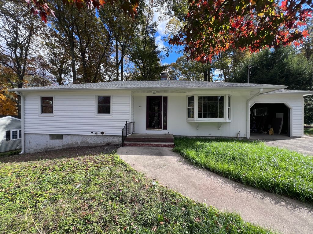 92 Birch Lane, Naugatuck, CT 06770