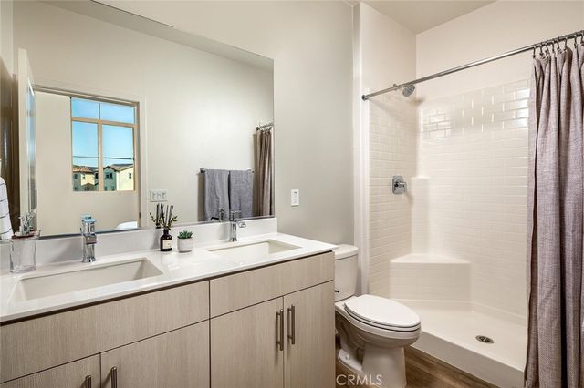 1588 W Austyn Dr, San Pedro, CA 90732