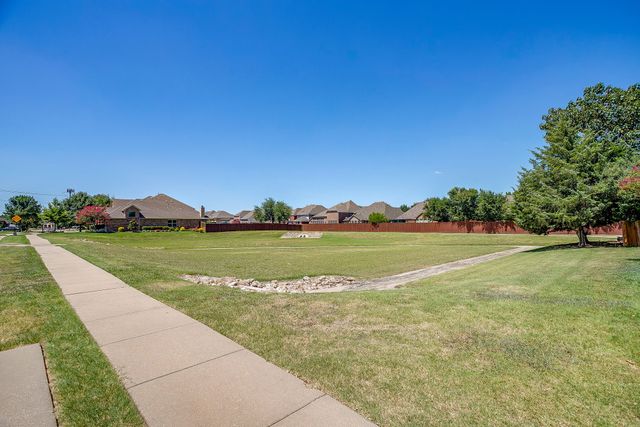 7004 Alcala, Grand Prairie, TX 75054