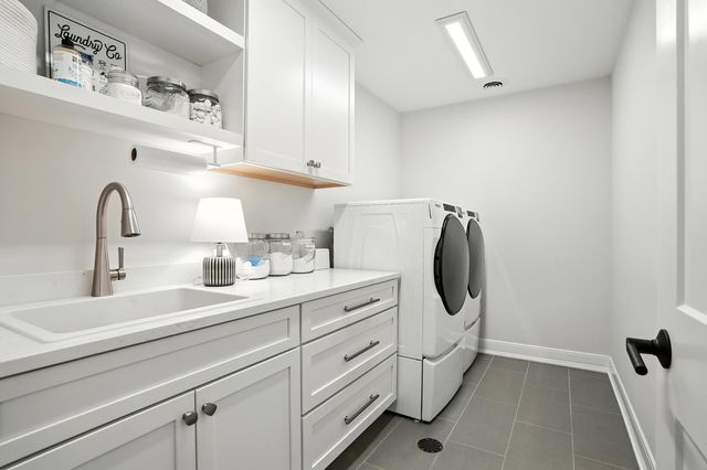 9721 Sweetspire Avenue, St. John, IN 46373