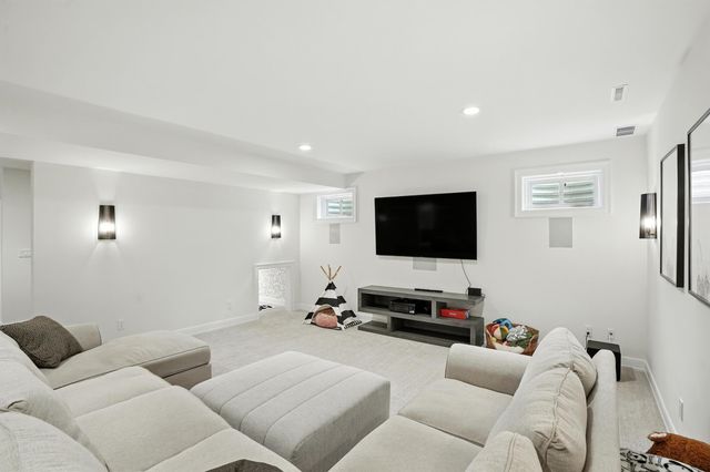 9721 Sweetspire Avenue, St. John, IN 46373