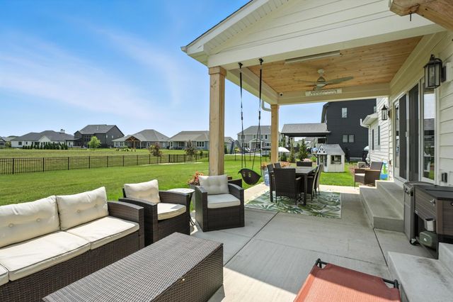 9721 Sweetspire Avenue, St. John, IN 46373