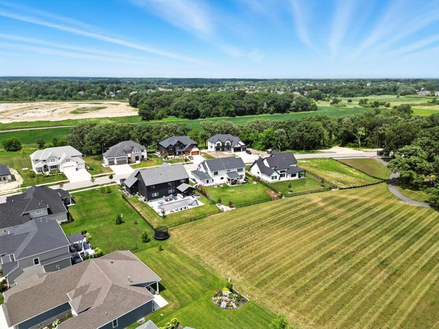 9721 Sweetspire Avenue, St. John, IN 46373